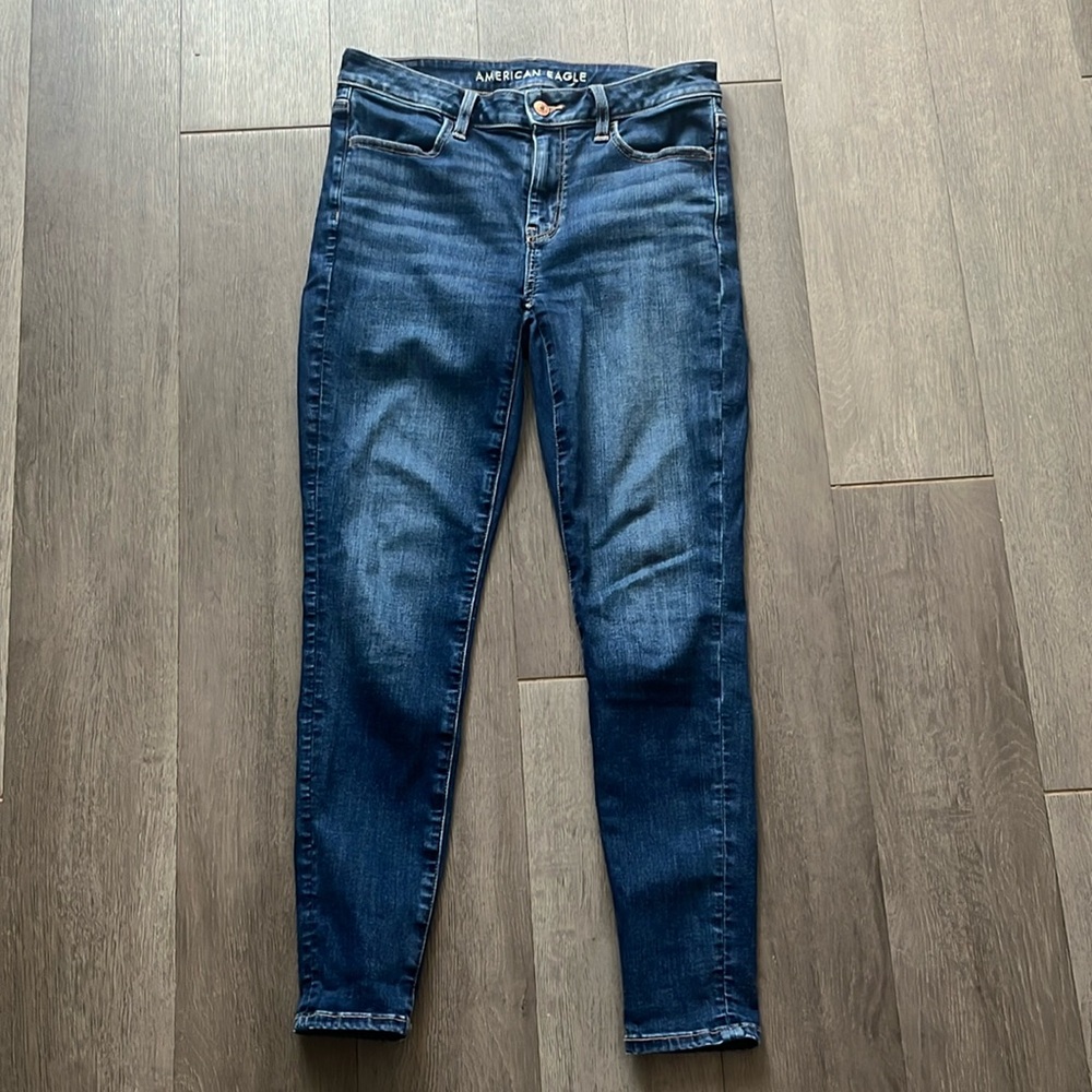 LIKE NEW American Eagle Jeggings